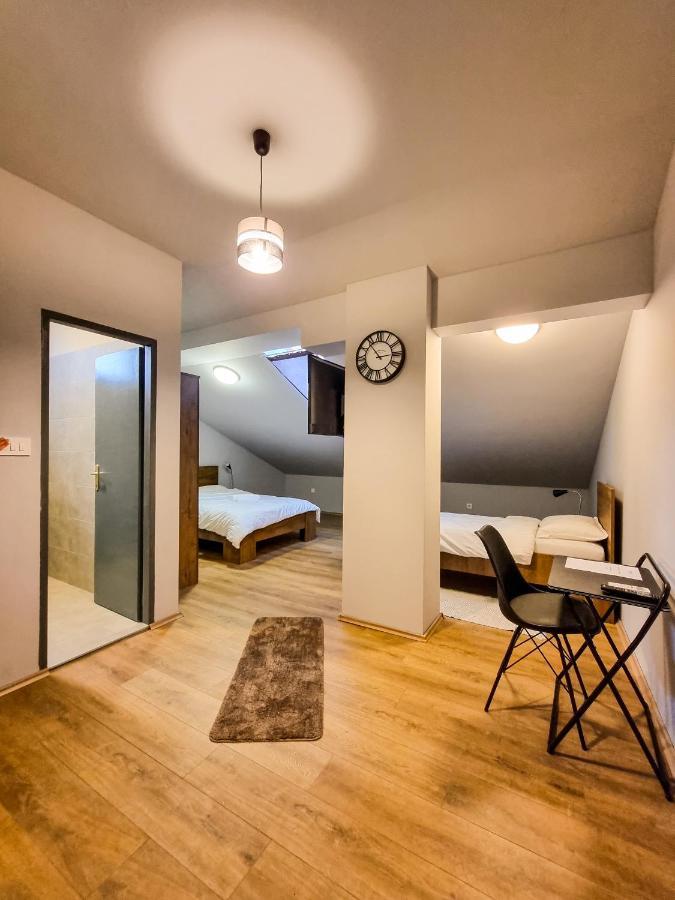 Xxl Rooms Ossero Esterno foto